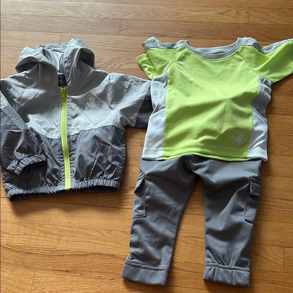 Body Glove Gray and Neon Green Kids' Activewear Set